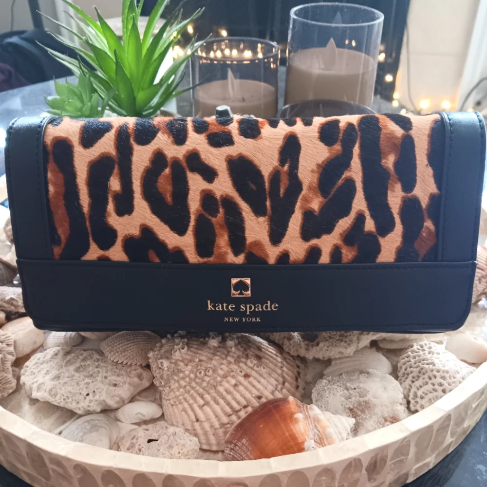 Kate Spade Leopard Calf Hair Clutch EUC - Picture 1 of 9